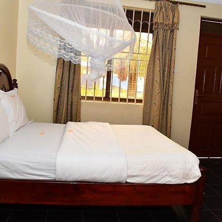 Florida Hotel Zaana Kampala Exterior foto